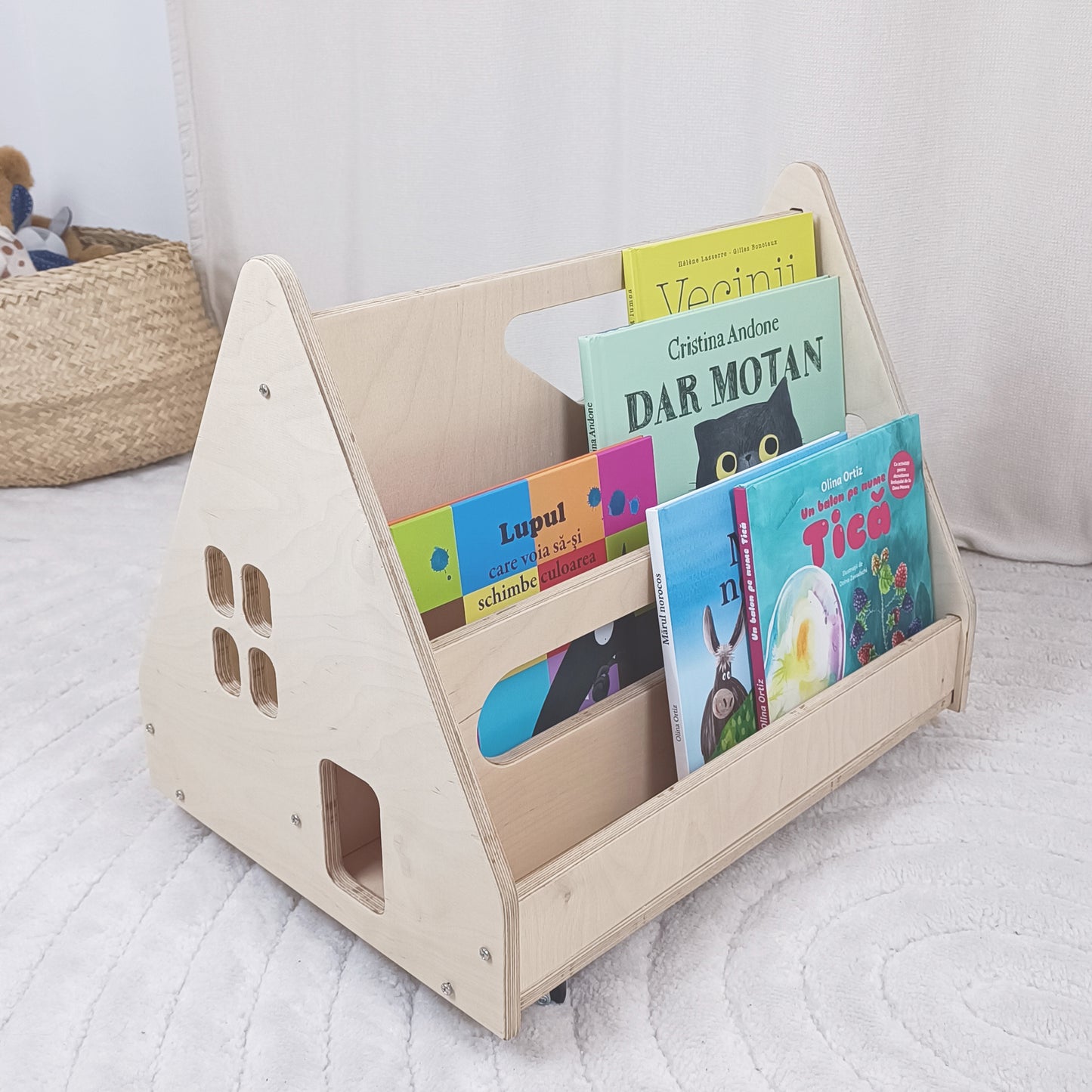 Bibliotecă Montessori cu roți, în formă de căsuță BOOKY