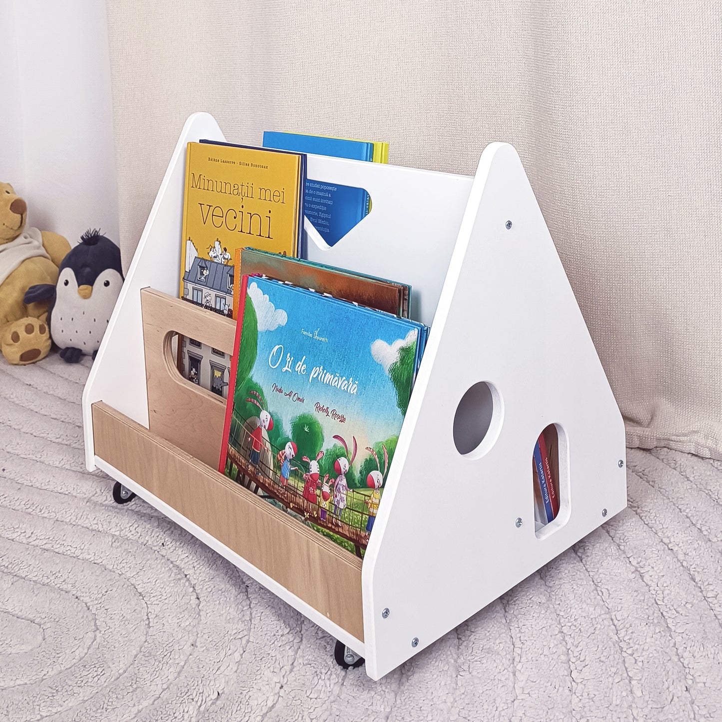 Biblioteca Montessori cu roti, in forma de casuta BOOKY Pearl