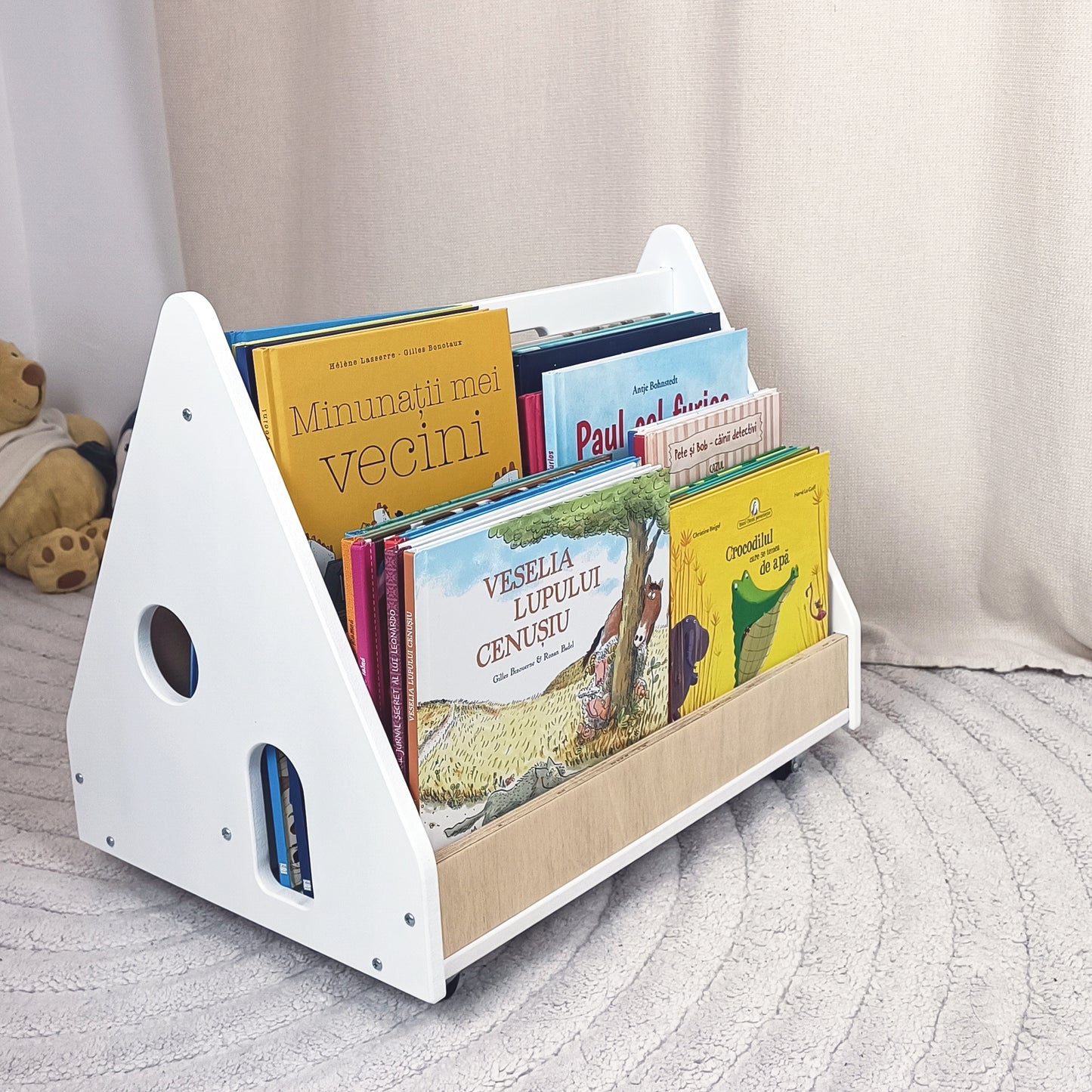 Biblioteca Montessori cu roti, in forma de casuta BOOKY Pearl