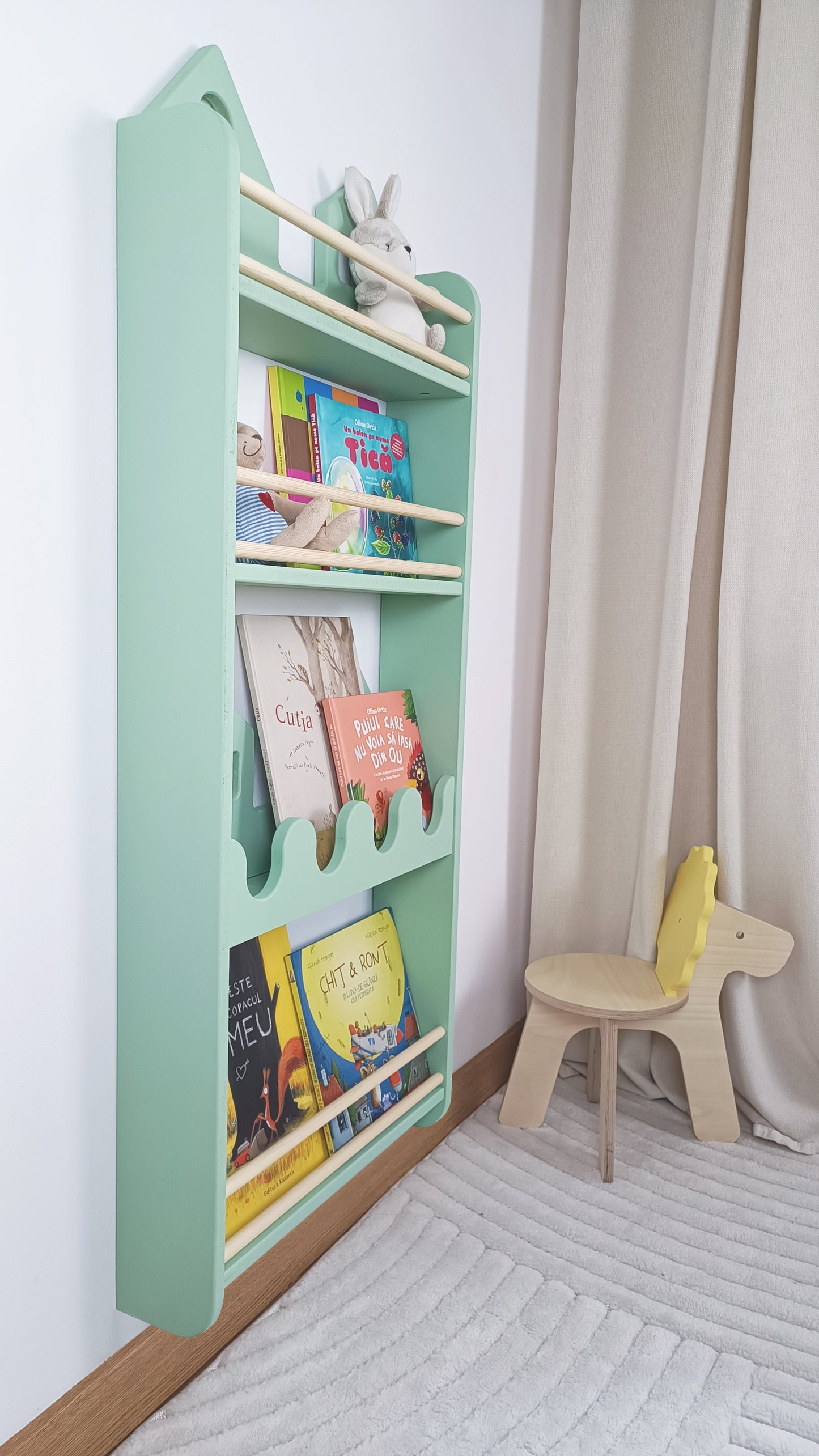 Bibliotecă perete Montessori NESTA